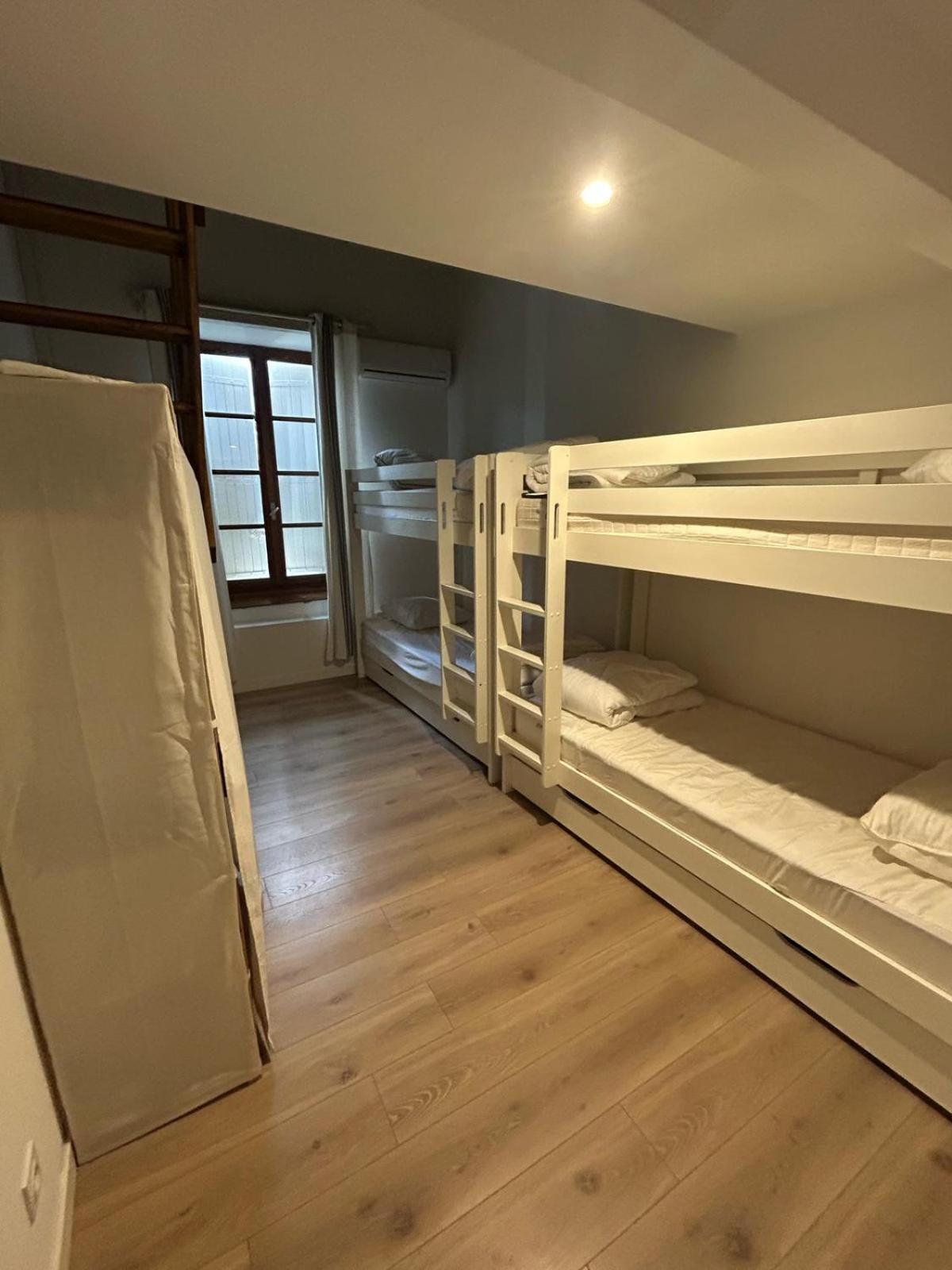 Maison, Canal Du Midi Piscine Homps  Eksteriør bilde